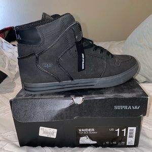 Supra Black Tuf Gunny Vaider Sneakers Men’s size 11.